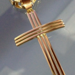 pingente-de-cruz-de-ouro-18k-7503